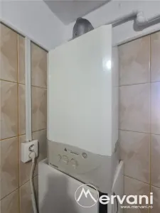 Apartament cu 3 camere de vanzare in Campina - Zona Centrala - foto 11