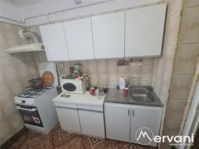 Apartament cu 3 camere de vanzare in Campina - Zona Centrala - foto 10