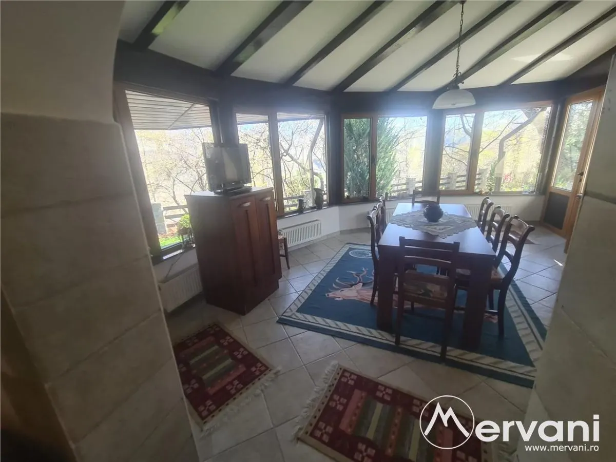 Vila cu 9 camere si cabana de vanzare in Breaza - foto 13