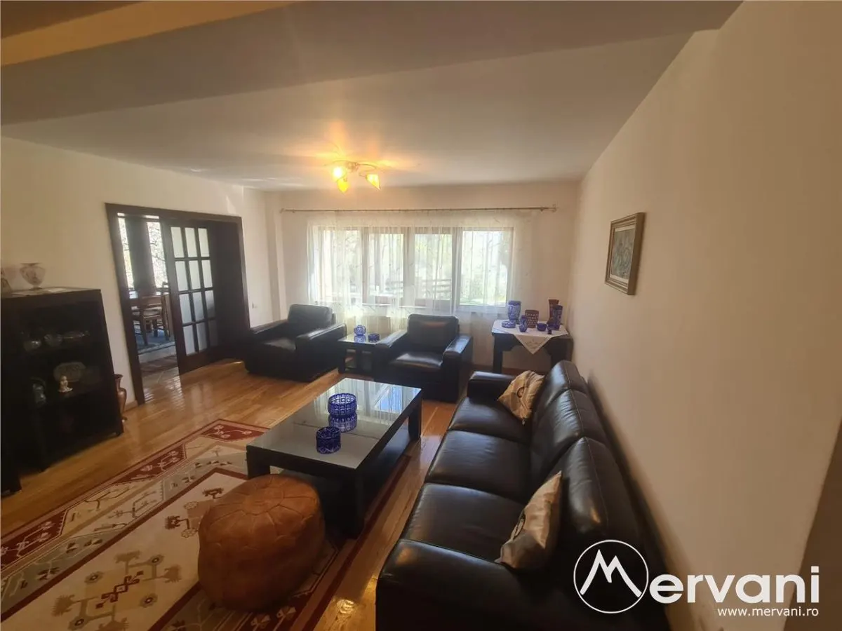 Vila cu 9 camere si cabana de vanzare in Breaza - foto 19