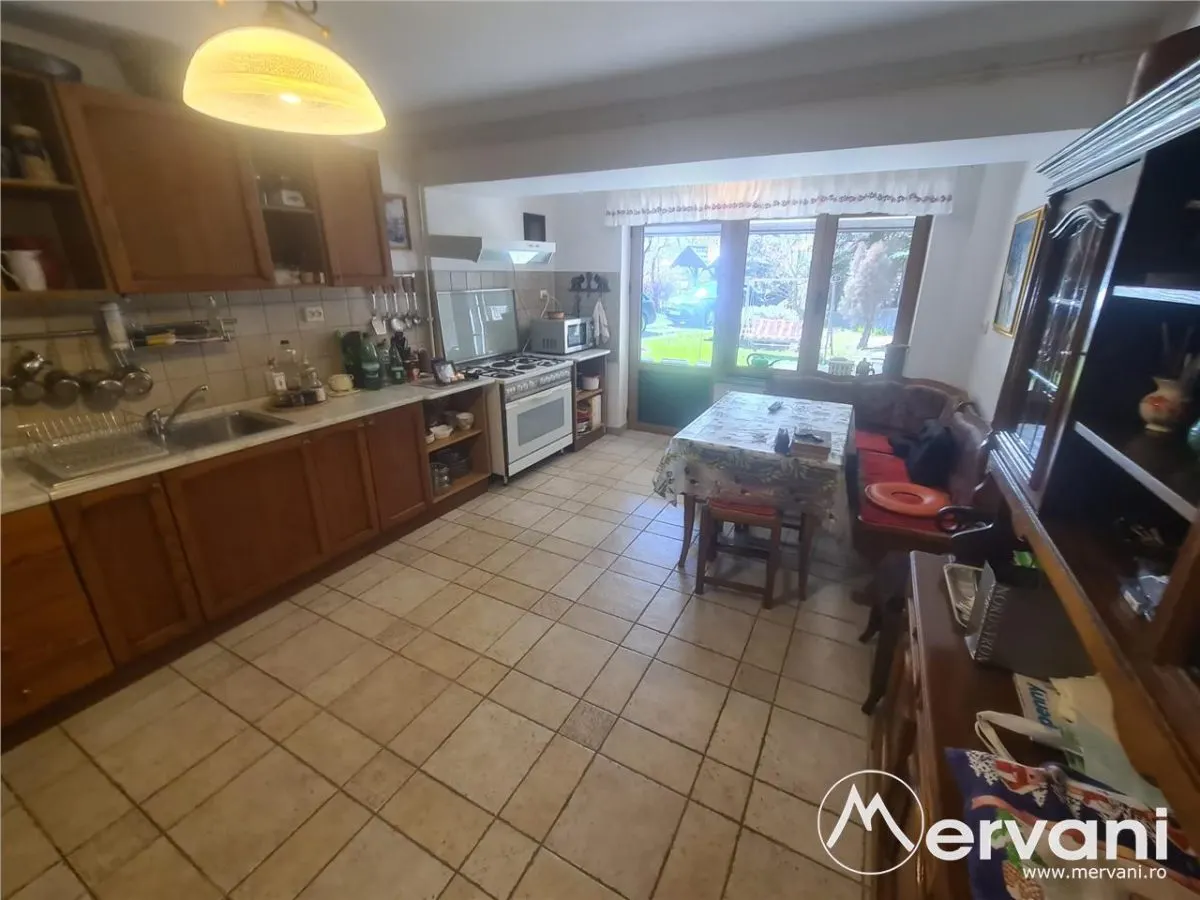 Vila cu 9 camere si cabana de vanzare in Breaza - foto 21