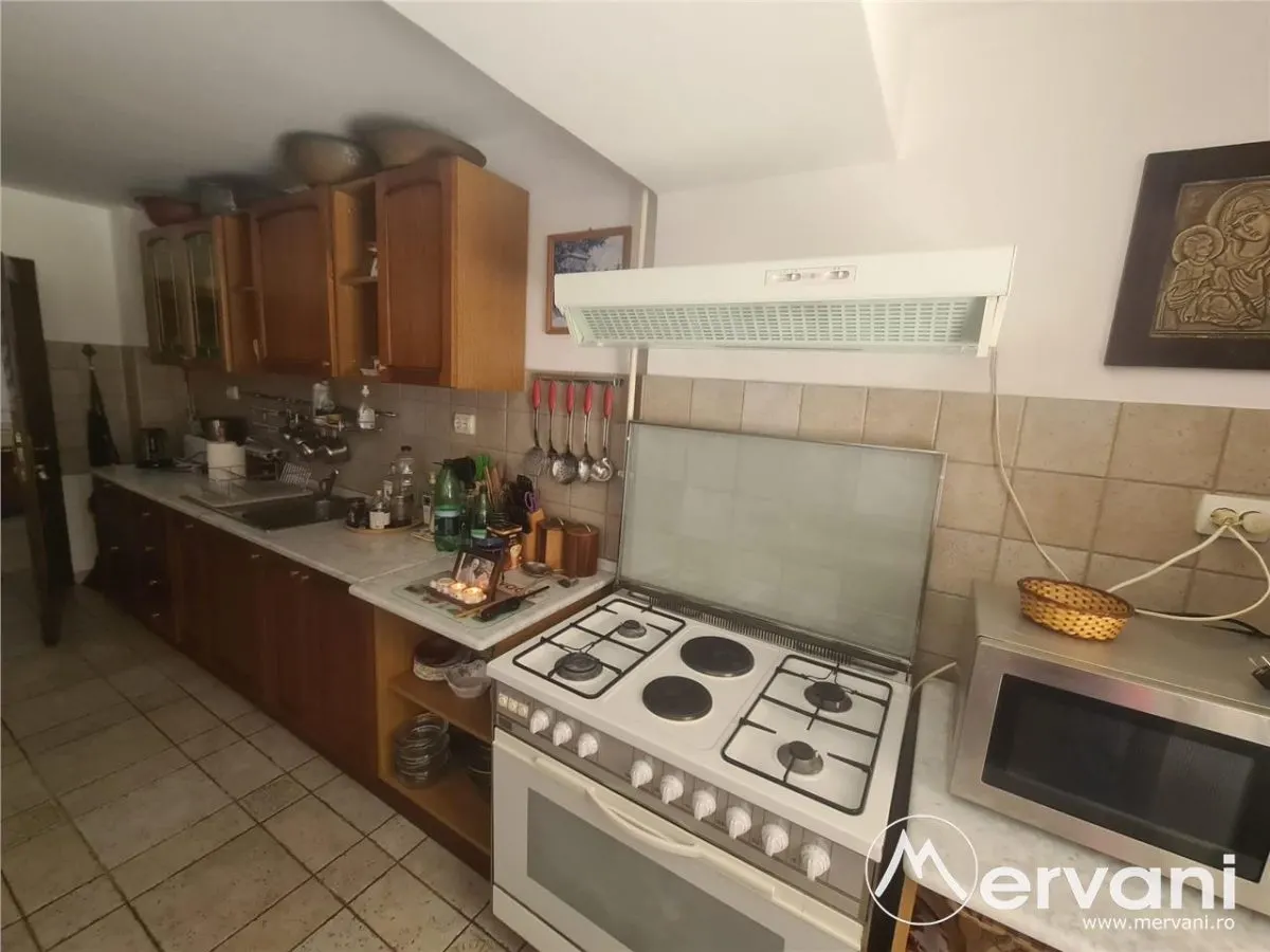 Vila cu 9 camere si cabana de vanzare in Breaza - foto 23