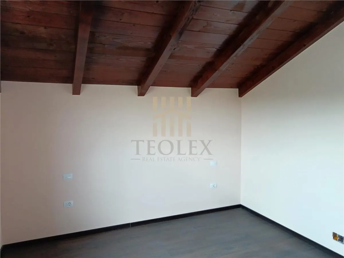 DE VANZARE CASA TIP VILA DEOSEBITA - foto 7