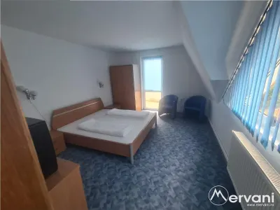 Complex turistic - Zona Piatra Arsa - foto 82