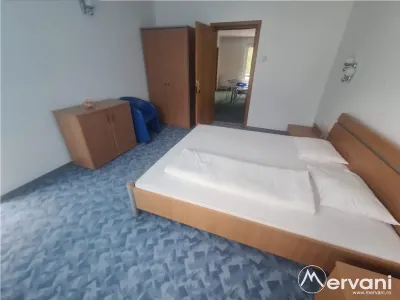 Complex turistic - Zona Piatra Arsa - foto 83