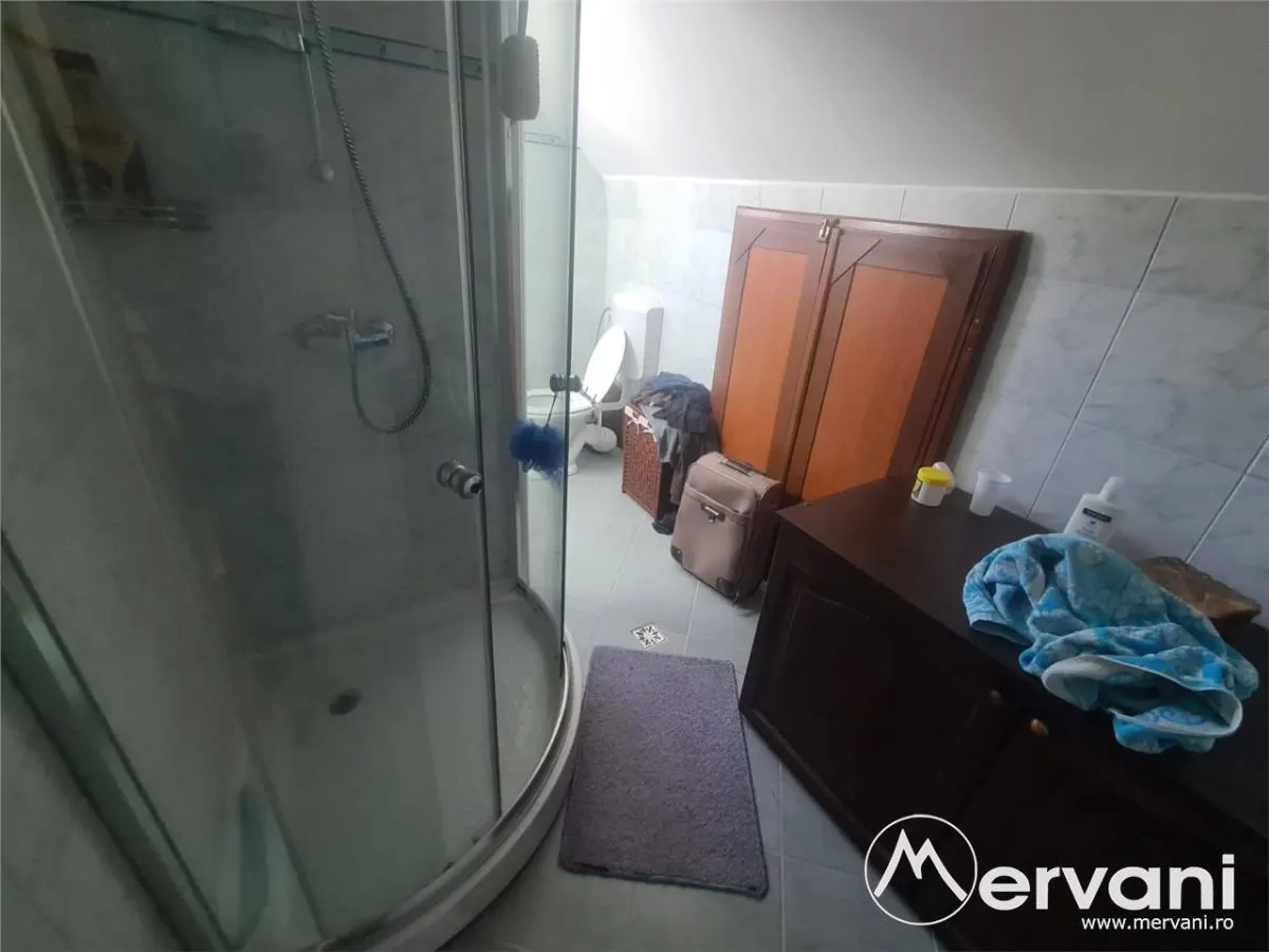 Vila de vanzare în Comarnic - foto 16