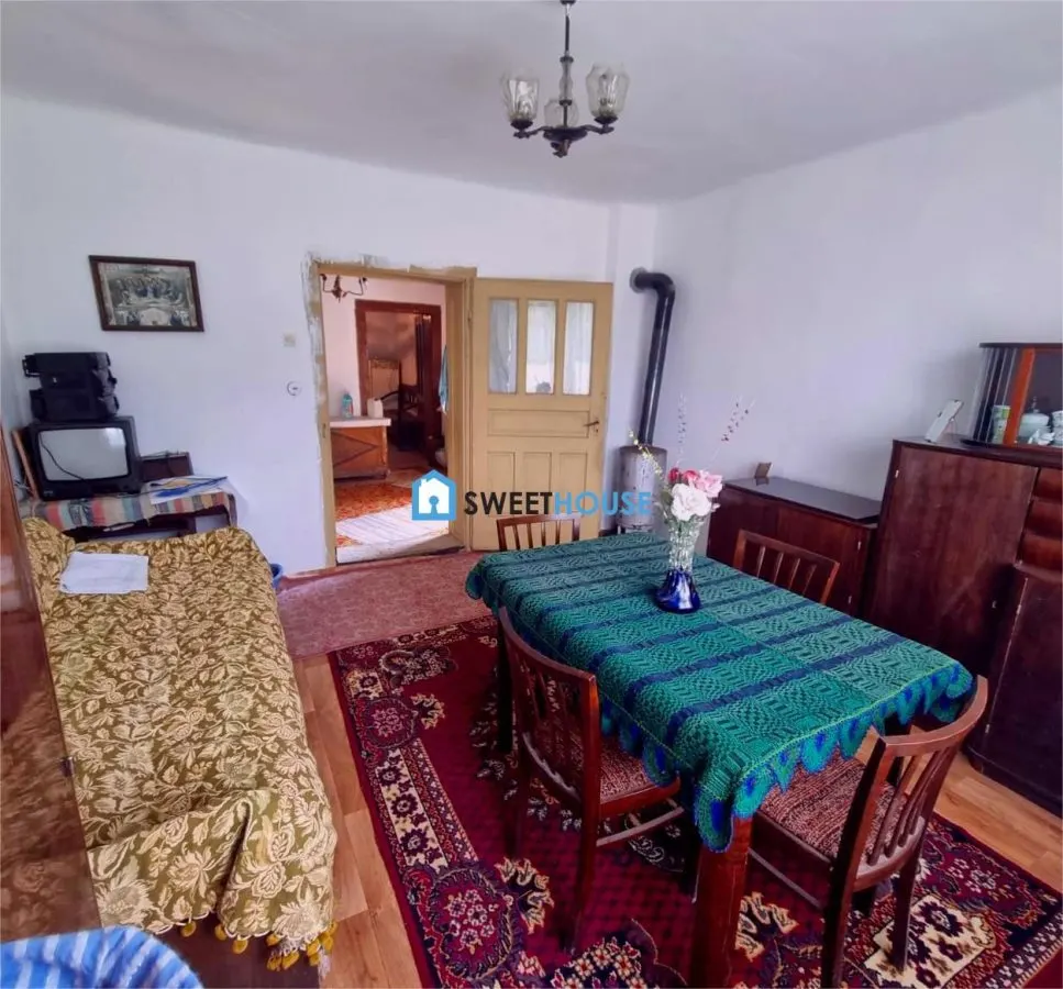 Casa de vanzare cu 3 camere in Jibert judetul Brasov - foto 8