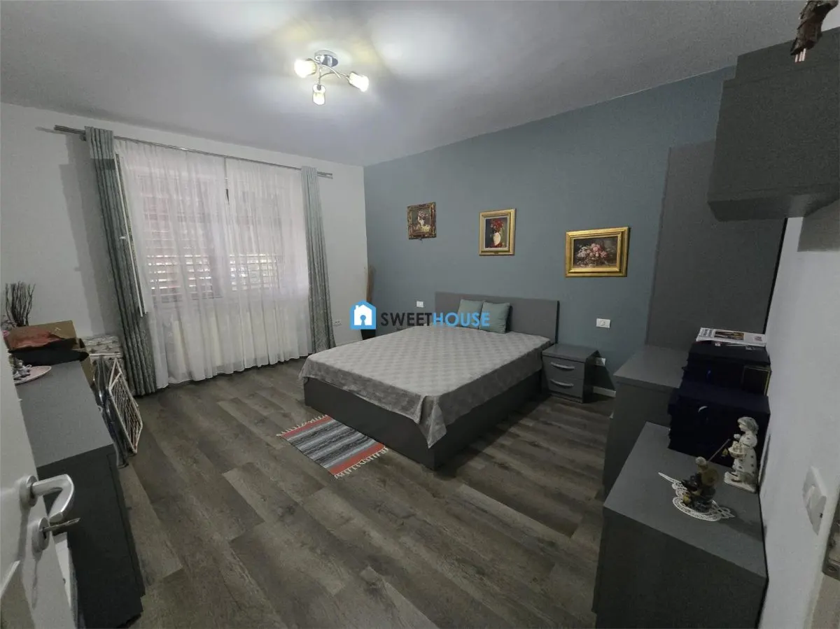 Casa De Lux  in Sinca Veche - foto 17