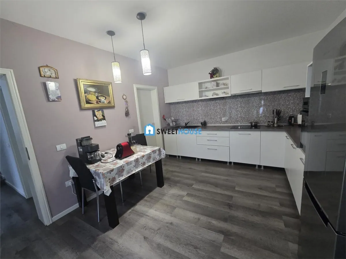 Casa De Lux  in Sinca Veche - foto 9