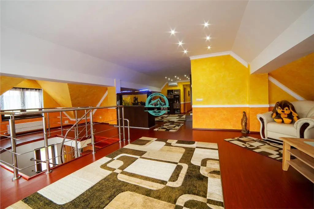 Oportunitate ! Pensiune 7 camere, 4 apartamente, 760mp utili la E60 - foto 22