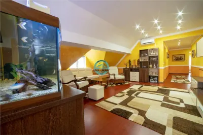 Oportunitate ! Pensiune 7 camere, 4 apartamente, 760mp utili la E60 - foto 23