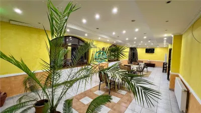 Oportunitate ! Pensiune 7 camere, 4 apartamente, 760mp utili la E60 - foto 6