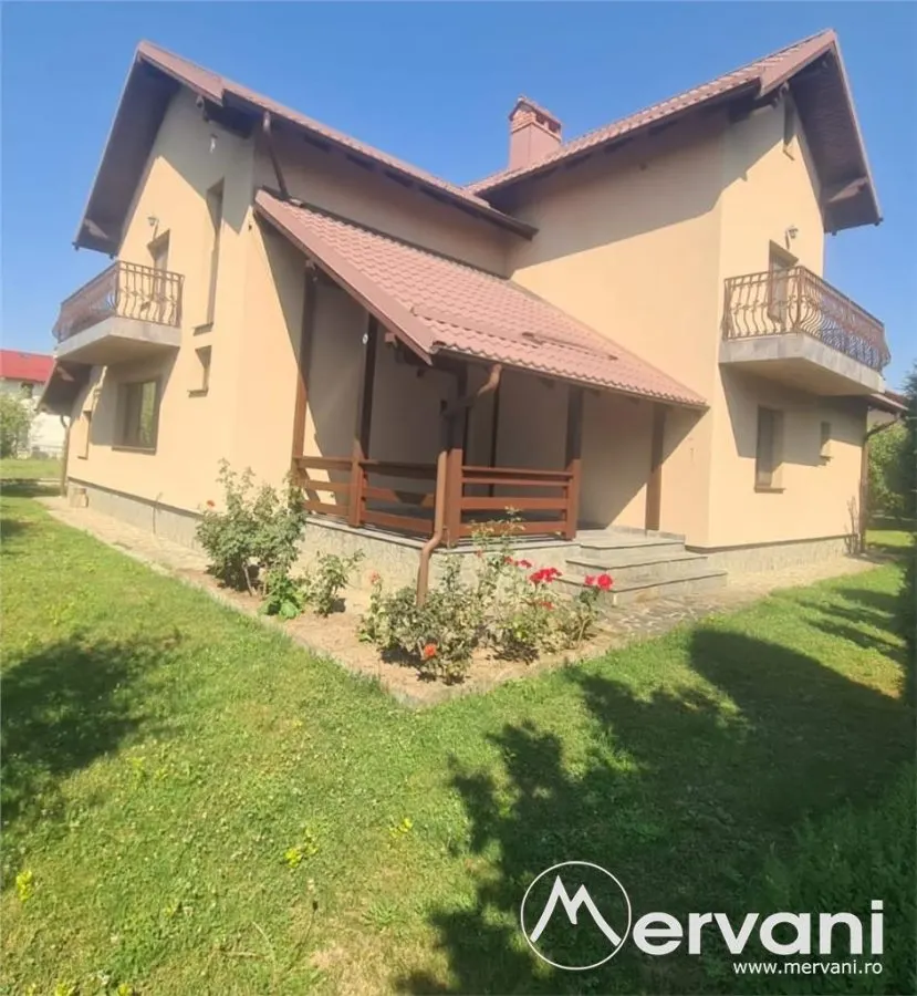 Vila de vanzare in Breaza - Zona Liceul Militar - foto 1