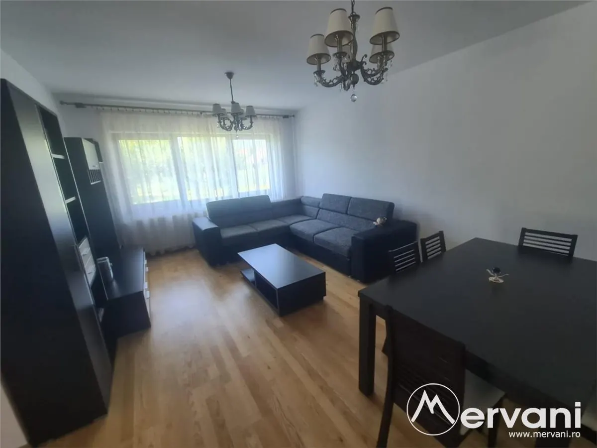 Vila de vanzare in Breaza - Zona Liceul Militar - foto 12