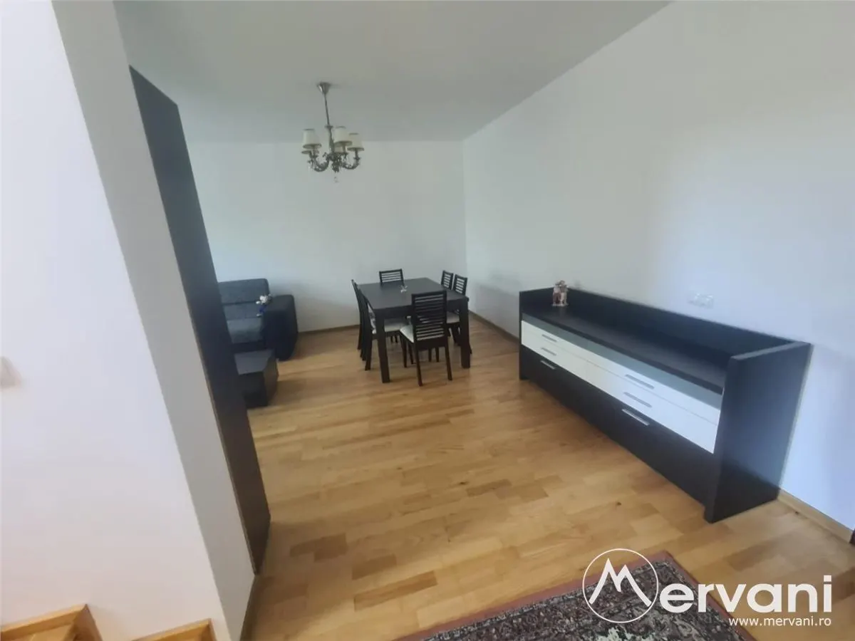 Vila de vanzare in Breaza - Zona Liceul Militar - foto 15
