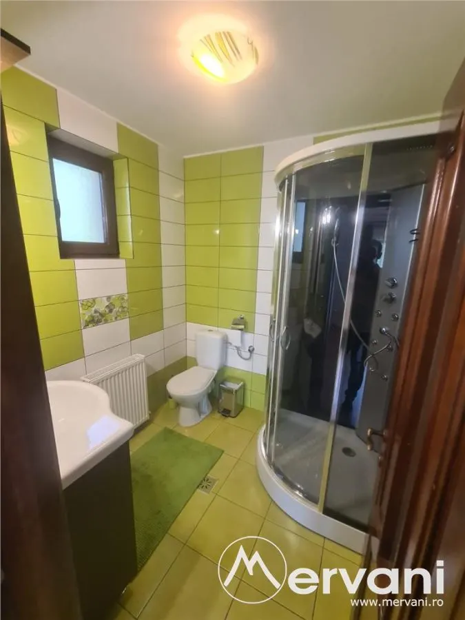 Vila de vanzare in Breaza - Zona Liceul Militar - foto 16