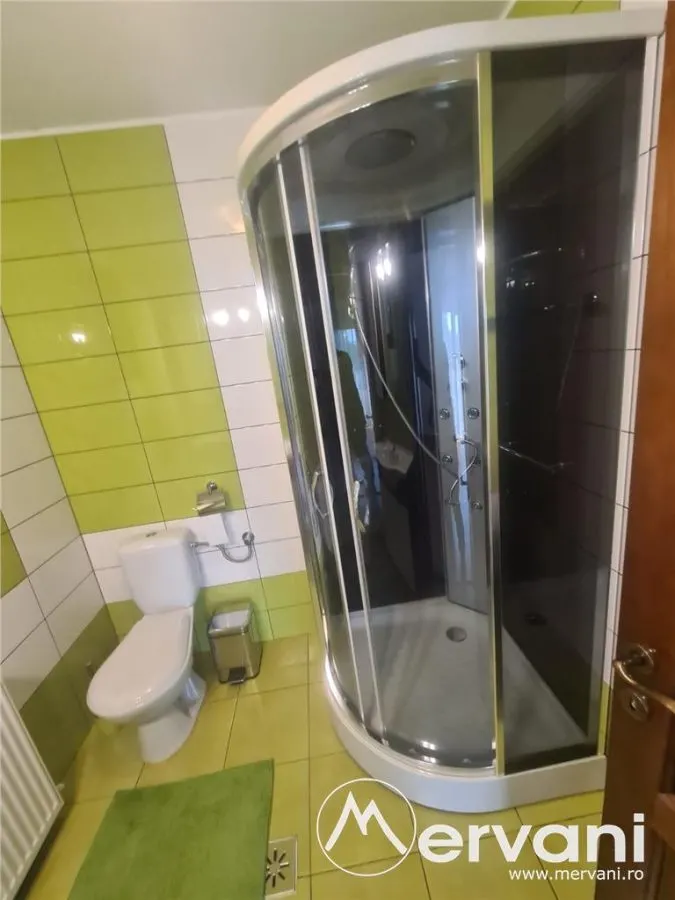 Vila de vanzare in Breaza - Zona Liceul Militar - foto 17
