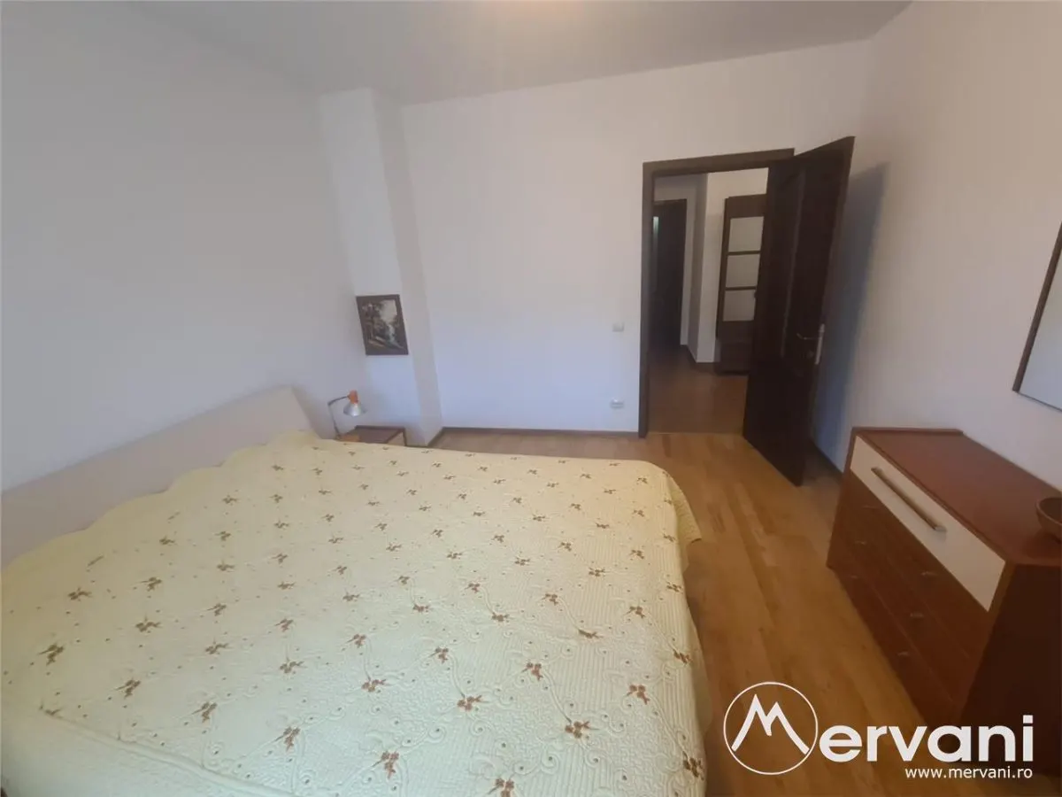 Vila de vanzare in Breaza - Zona Liceul Militar - foto 21