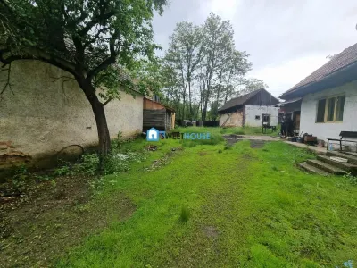 Casa de renovat  in Sinca Noua - foto 12