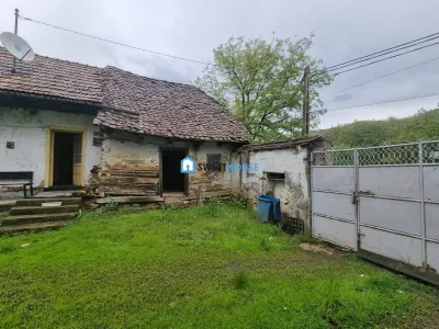 Casa de renovat  in Sinca Noua - foto 5