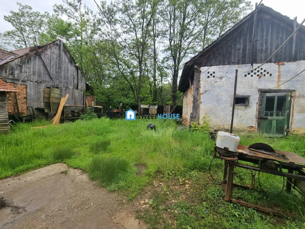 Casa de renovat  in Sinca Noua - foto 10
