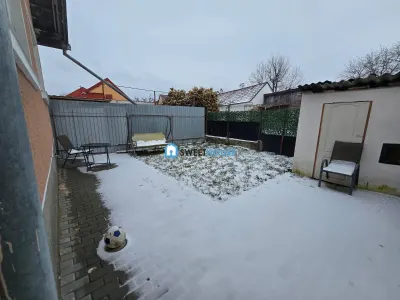 Casa cu doua apartamente in zona centrala Fagaras - foto 12