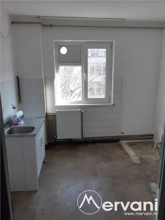 Apartament 3 camere Ploiesti Vest - foto 16