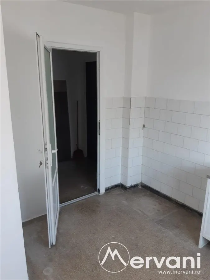 Apartament 3 camere Ploiesti Vest - foto 6