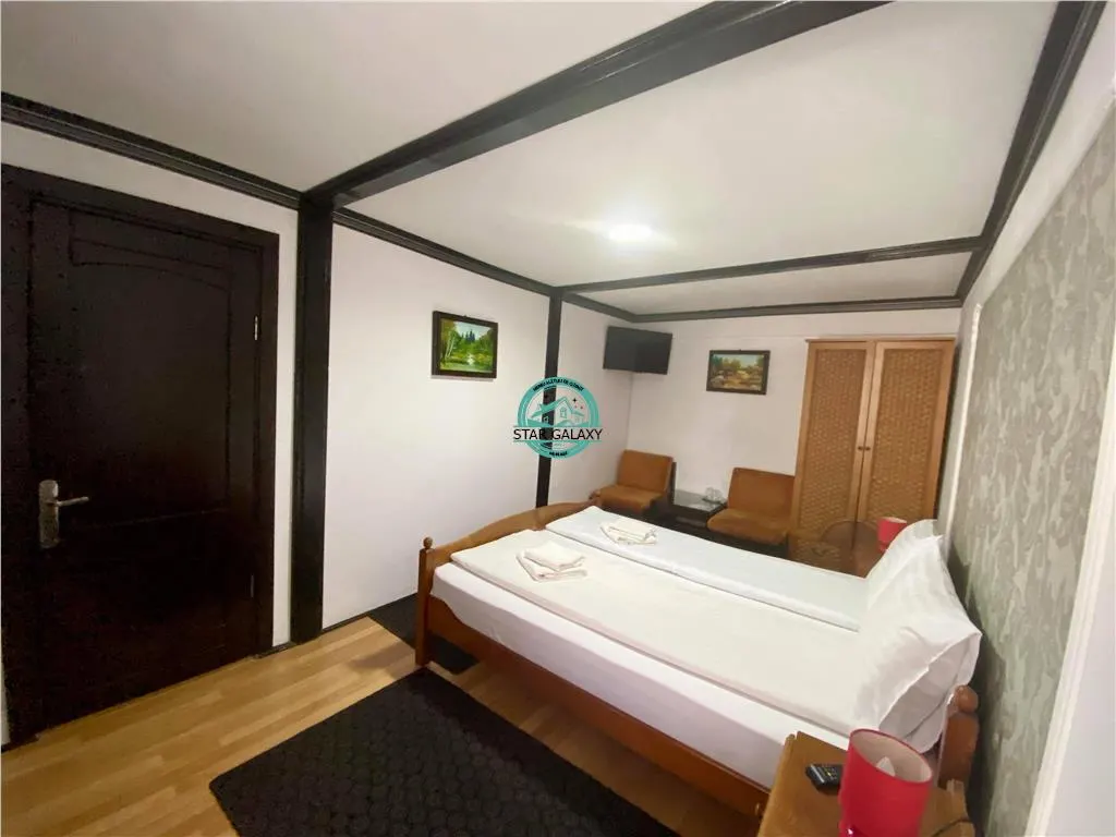VAND PENSIUNE CU 7 CAMERE IN SIGHISOARA LA 800 MP DE CETATE - foto 13
