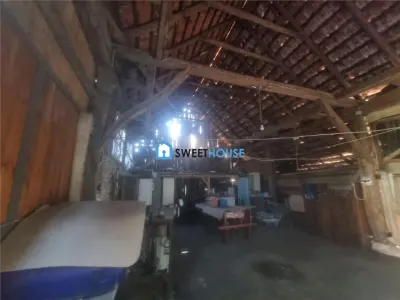Casa de vanzare in Mandra  Spatiu generos si anexe - foto 11