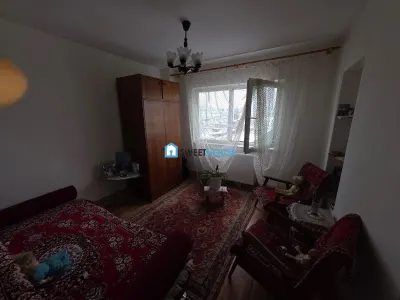 Apartament cu doua  camere zona Combinat - foto 11