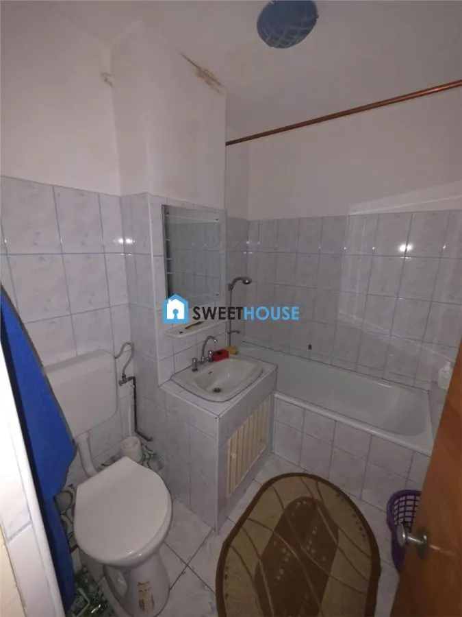 Apartament cu doua  camere zona Combinat - foto 5