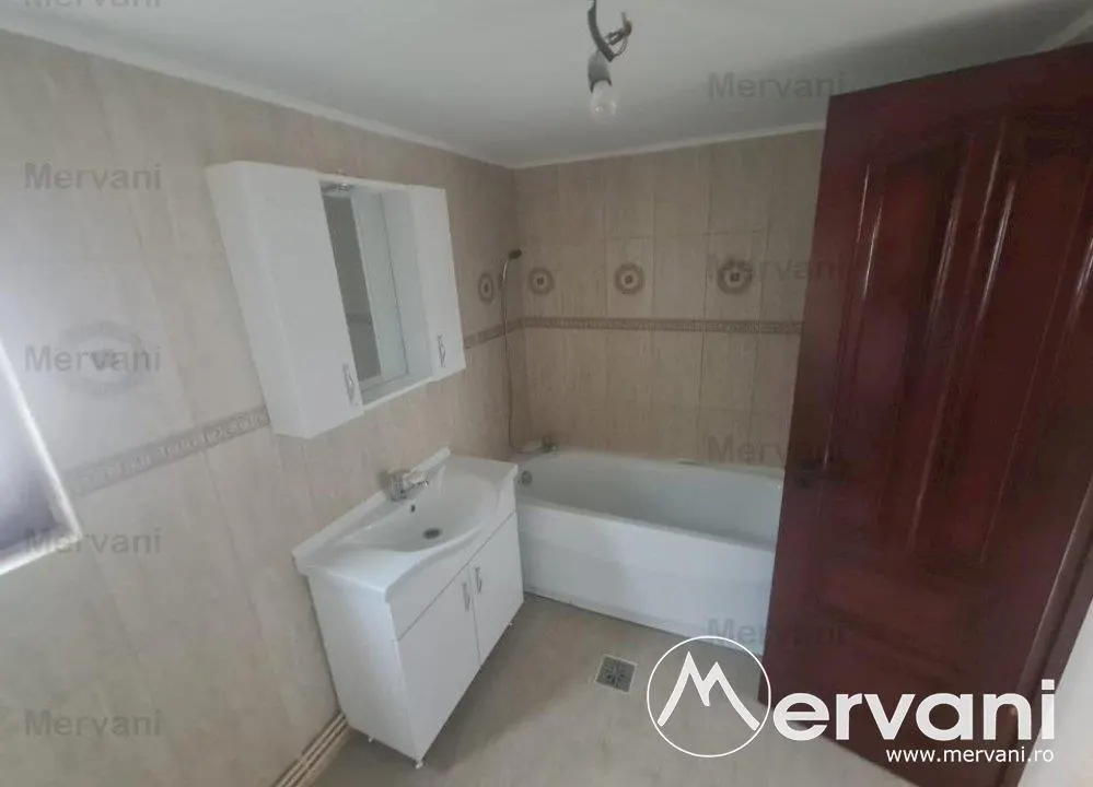 Vila de vanzare in Comarnic - foto 20