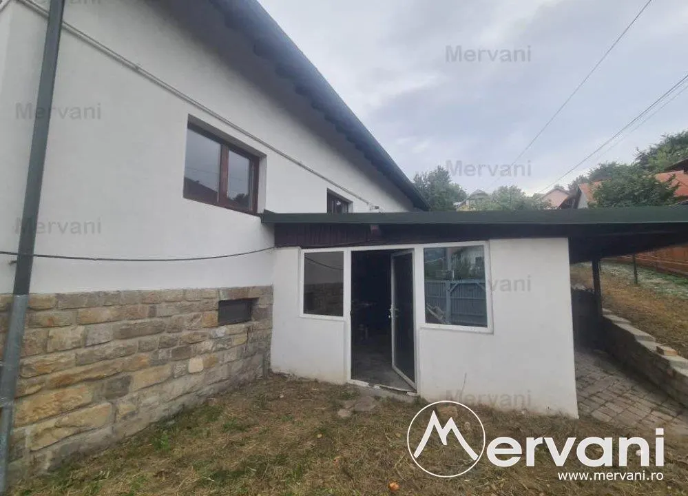Vila de vanzare in Comarnic - foto 3