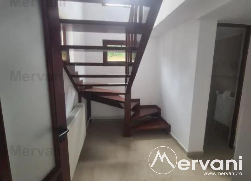 Vila de vanzare in Comarnic - foto 24