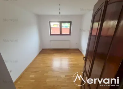 Vila de vanzare in Comarnic - foto 27