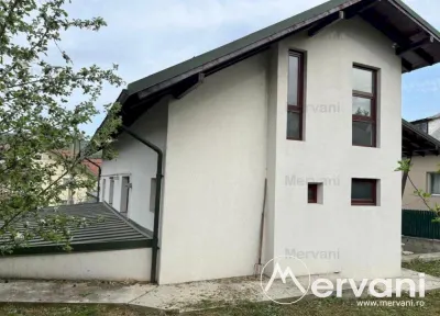 Vila de vanzare in Comarnic - foto 37