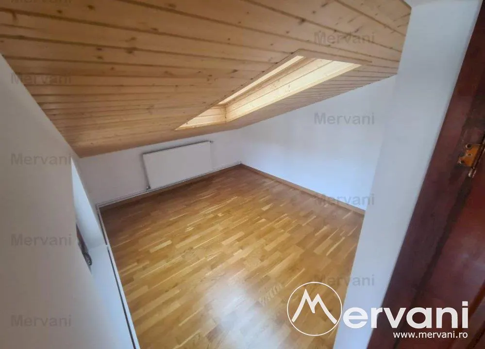 Vila de vanzare in Comarnic - foto 6
