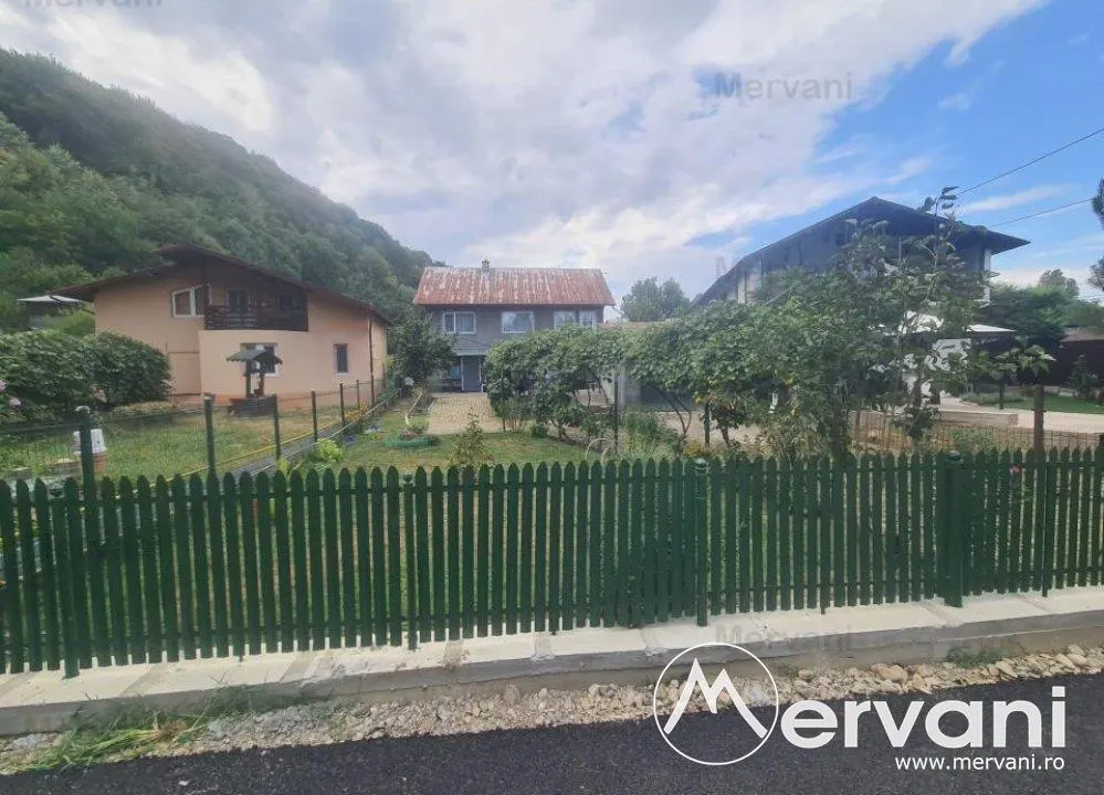 Casa de vanzare in Poiana Campina - foto 1