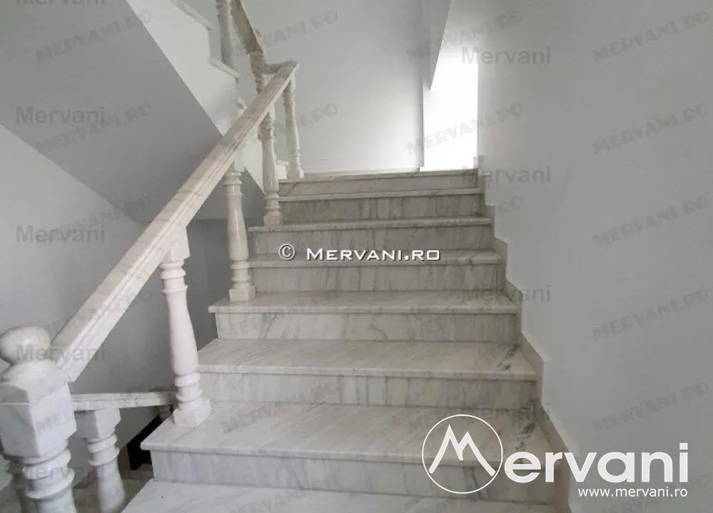 Vila (Pensiune) de vanzare in Predeal - foto 17