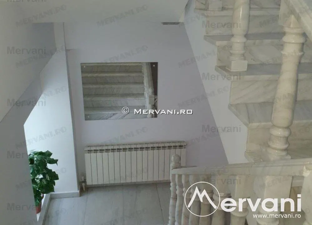Vila (Pensiune) de vanzare in Predeal - foto 21