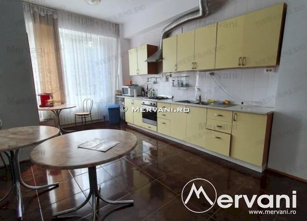 Vila (Pensiune) de vanzare in Predeal - foto 7