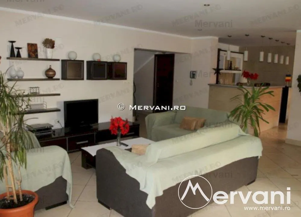 Vila de vanzare in Busteni (zona Poiana Tapului) - foto 18