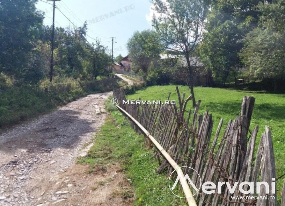 Teren de vanzare in Comarnic (zona Ghiosesti) - foto 1