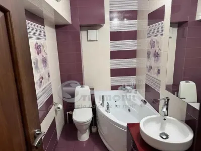 Apartament 3 camere, 70 mp, 2 băi, Etaj 3, Renovat complet, Păcurari - foto 6