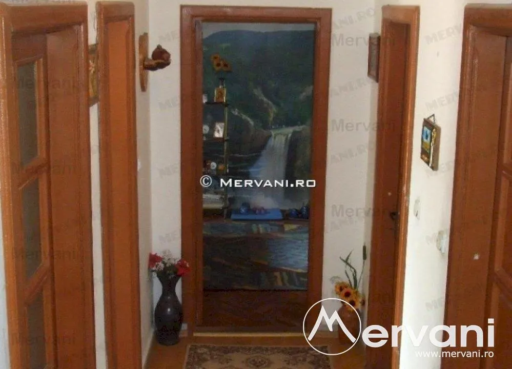 Vila de vanzare in Busteni - Zona Centrala - foto 11