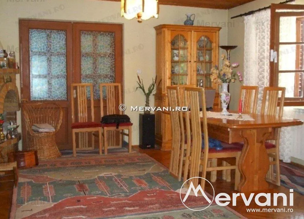 Vila de vanzare in Busteni - Zona Centrala - foto 20