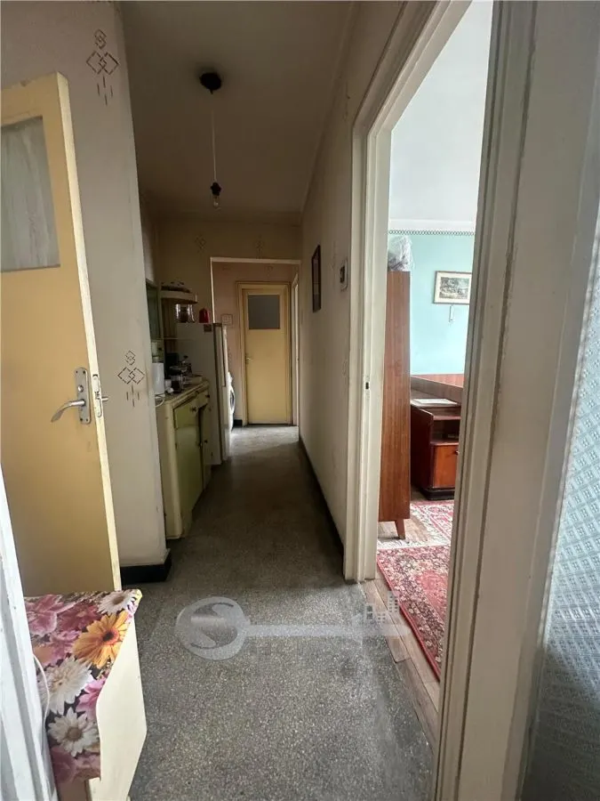CENTRU BLOC GULIVER 3 CAMERE  LIBER ETAJ INTERMEDIAR - foto 2