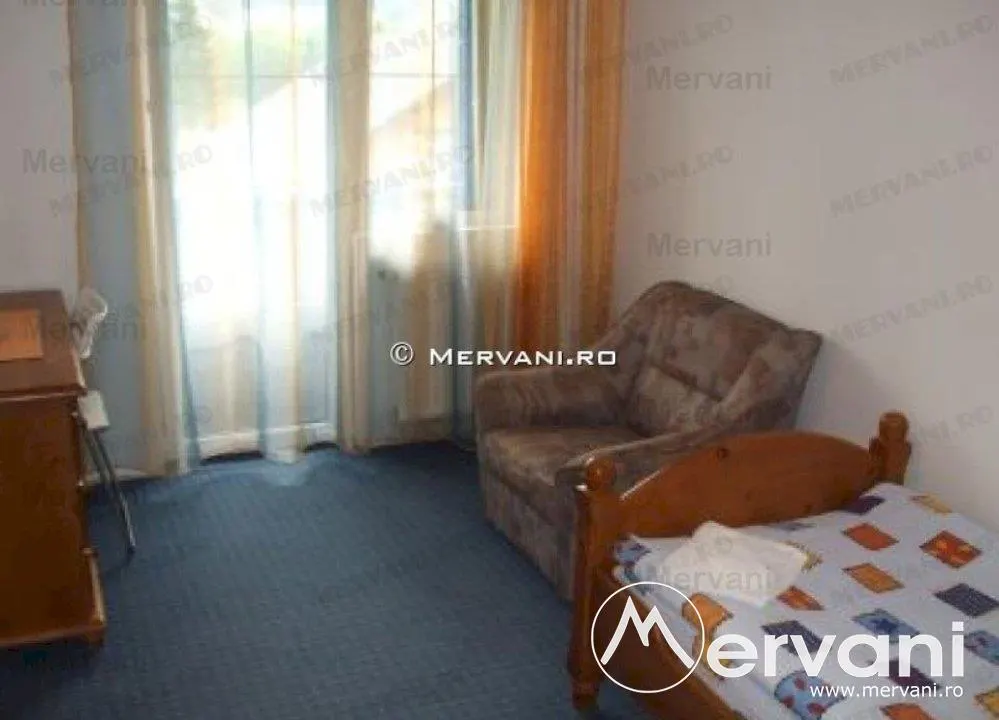 Casa cu 16 camere de vanzare in Predeal (zona Cioplea) - foto 2