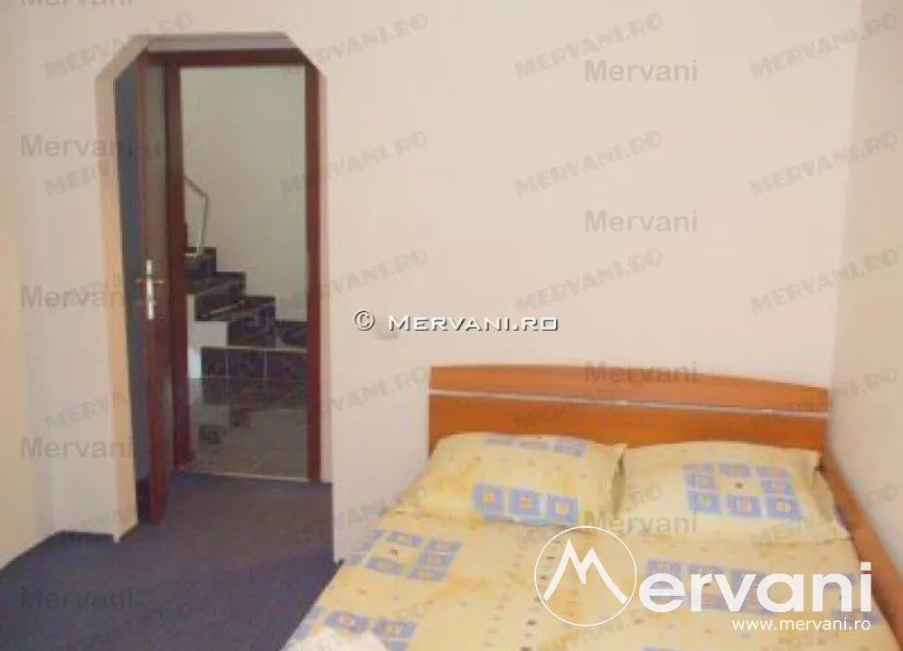 Casa cu 16 camere de vanzare in Predeal (zona Cioplea) - foto 3